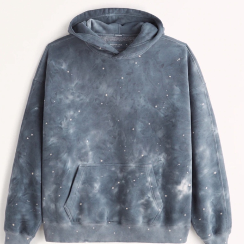 NWT Mens Essential Hoodie in Galaxy Grey.
